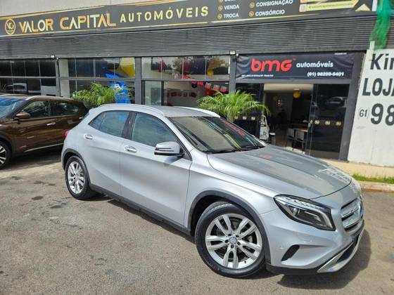 MERCEDES-BENZ GLA 200 1.6 CGI ADVANCE 16V TURBO FLEX 4P AUTOMÁTICO